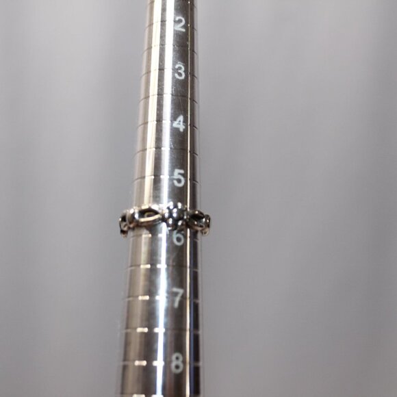 Sterling Silver Floral Ring, Size 5.5 - Picture 7 of 9